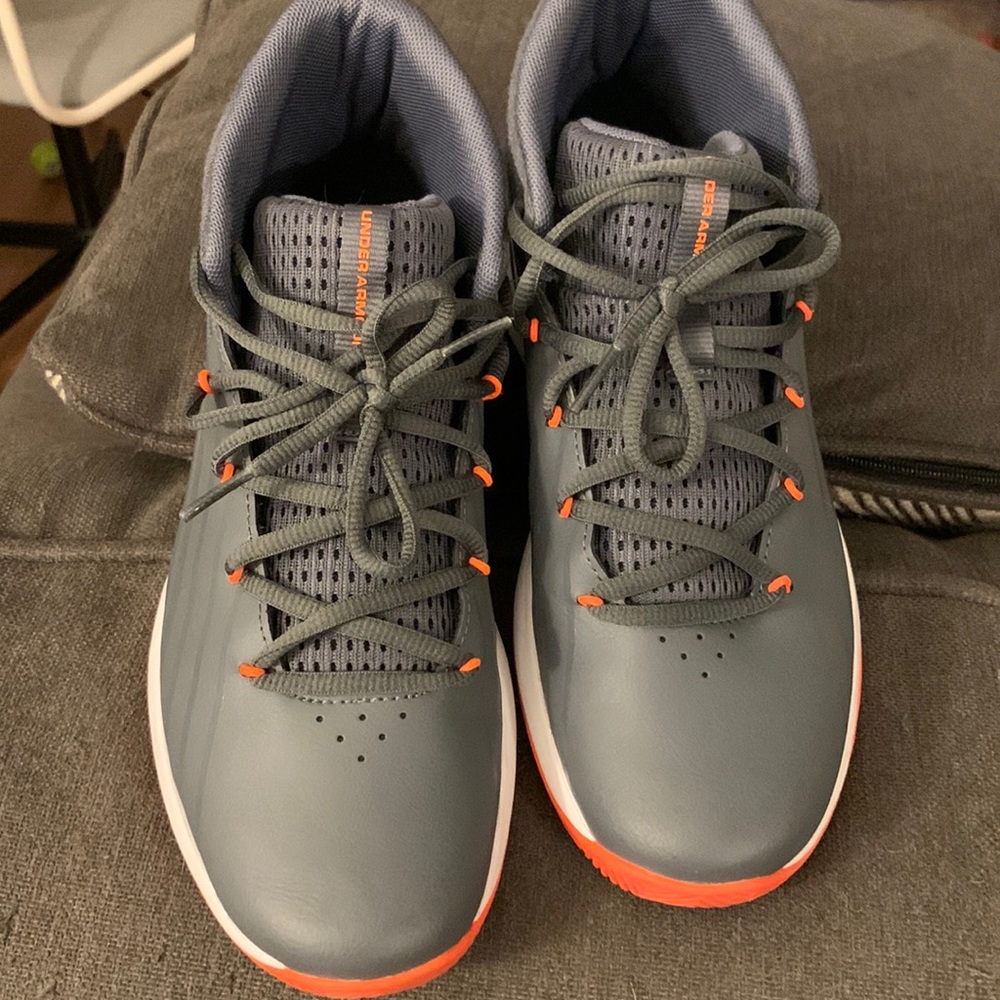 Under armor shoes